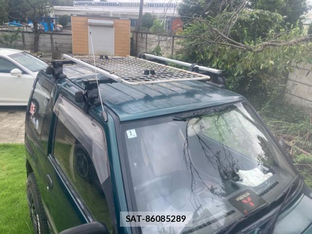 Mitsubishi PAJERO MINI 1995-01 8378957-2
