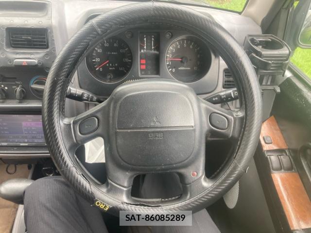 Mitsubishi PAJERO MINI 1995-01 8378957-9