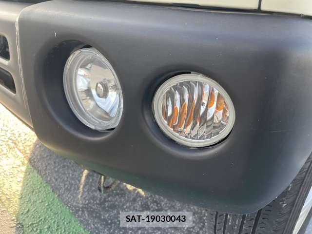 Mitsubishi PAJERO MINI 2000 8379607-11