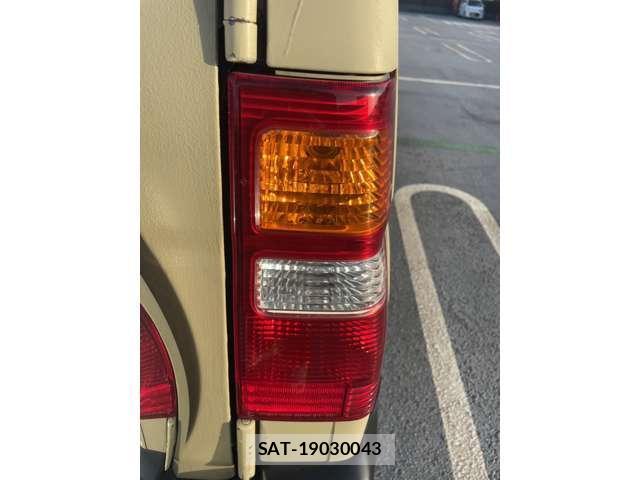 Mitsubishi PAJERO MINI 2000 8379607-12