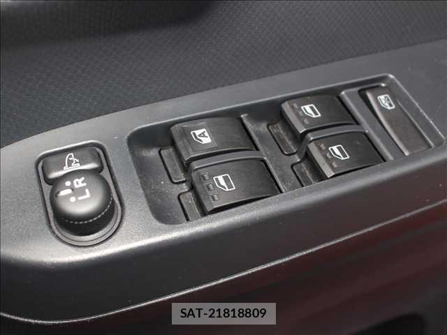 Toyota PIXIS EPOCH 2018-02 8378961-15