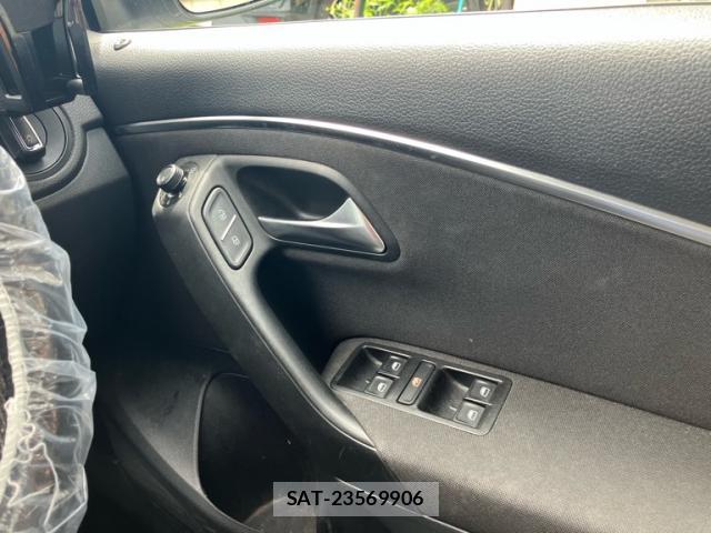 VolksWagen POLO 2014-12 8379040-10