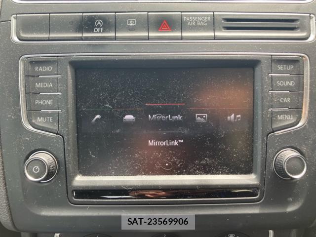VolksWagen POLO 2014-12 8379040-9