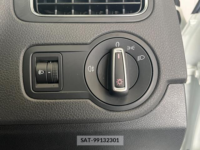 VolksWagen POLO 2016-08 8379173-16