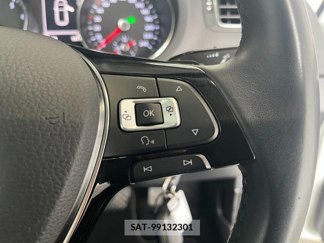 VolksWagen POLO 2016-08 8379173-17