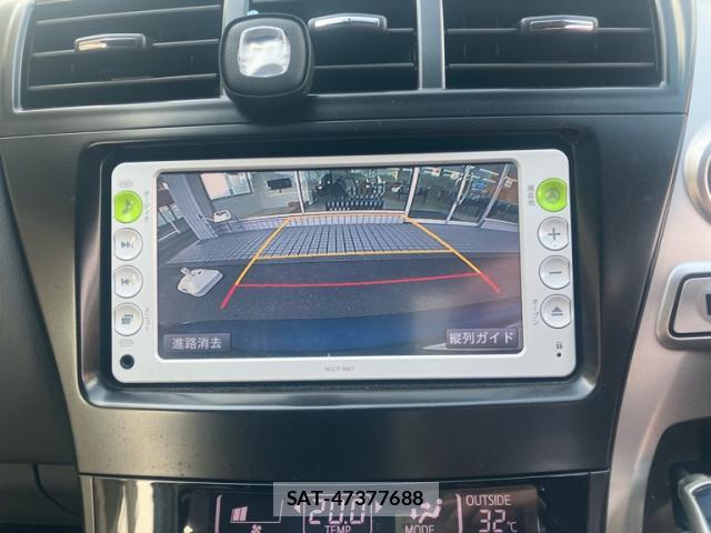 Toyota PRIUS ALPHA 2012-05 8378916-15