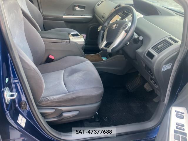 Toyota PRIUS ALPHA 2012-05 8378916-6