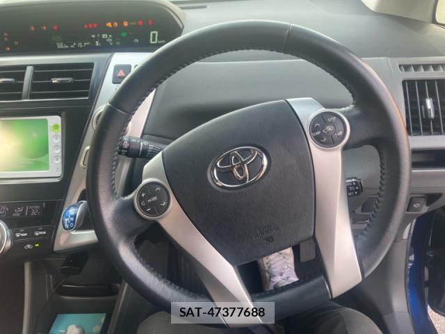 Toyota PRIUS ALPHA 2012-05 8378916-9