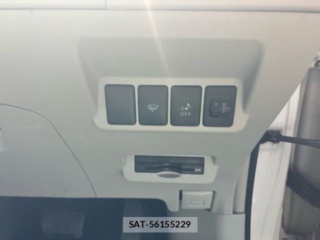 Toyota PRIUS ALPHA 2011-10 8378938-14