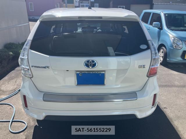 Toyota PRIUS ALPHA 2011-10 8378938-3