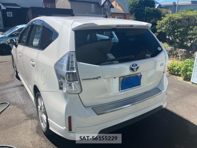 Toyota PRIUS ALPHA 2011-10 8378938-4