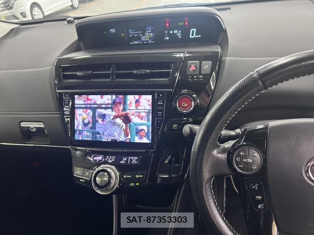 Toyota PRIUS ALPHA 2015-06 8379187-12