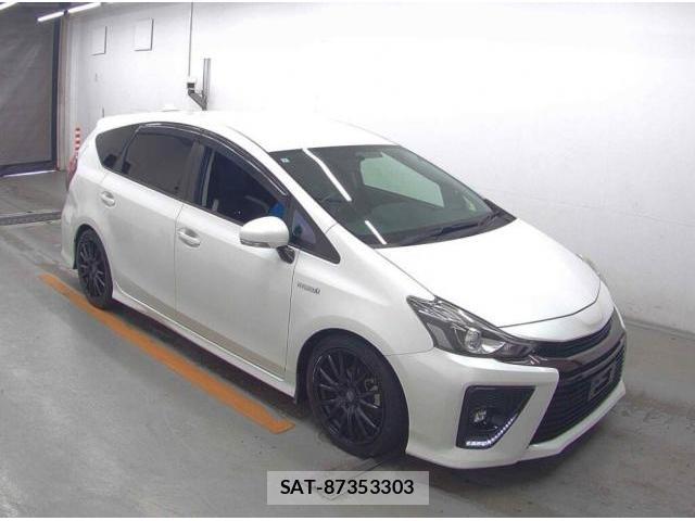 Toyota PRIUS ALPHA 2015-06 8379187-3