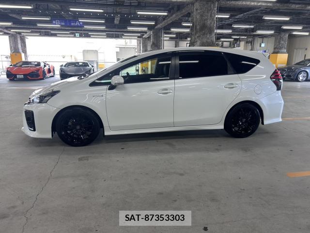Toyota PRIUS ALPHA 2015-06 8379187-8