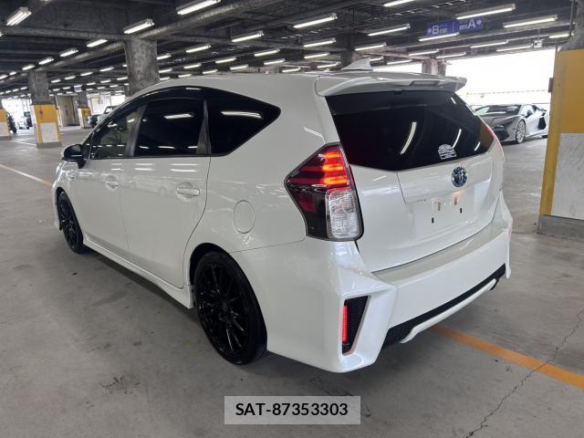 Toyota PRIUS ALPHA 2015-06 8379187-9