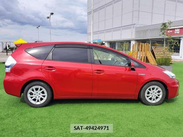 Toyota PRIUS ALPHA 2013-02 8379221-17