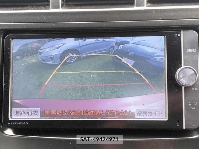 Toyota PRIUS ALPHA 2013-02 8379221-6
