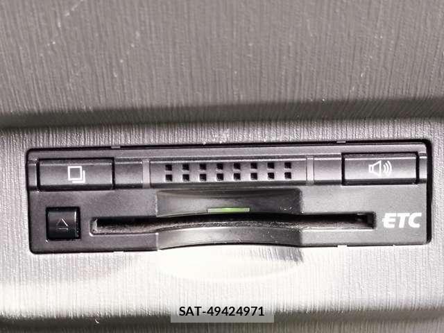 Toyota PRIUS ALPHA 2013-02 8379221-7