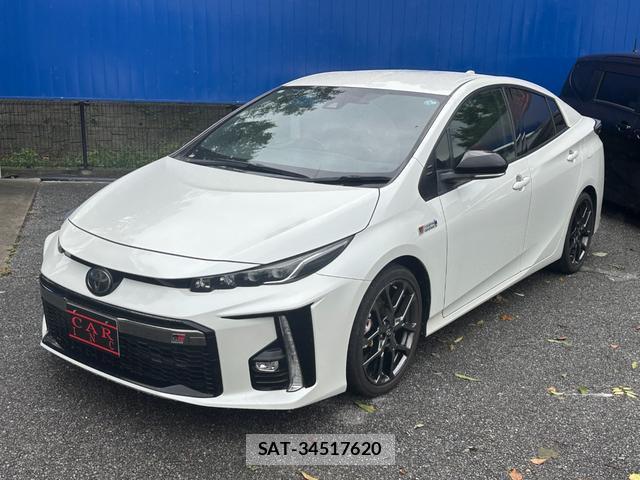 Toyota PRIUS PHV 2018-01 8379343-9