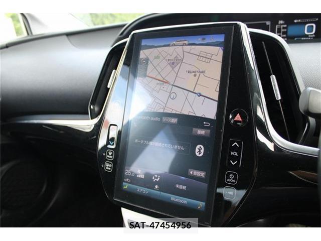 Toyota PRIUS PHV 2017-06 8379719-1