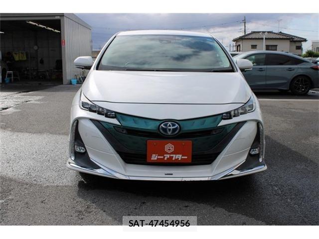 Toyota PRIUS PHV 2017-06 8379719-7