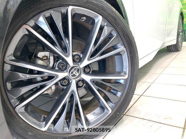 Toyota PRIUS 2023-03 8378575-12