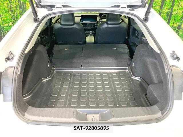 Toyota PRIUS 2023-03 8378575-9