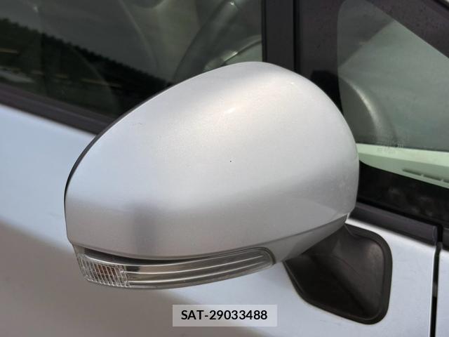 Toyota PRIUS 2013-12 8378651-14