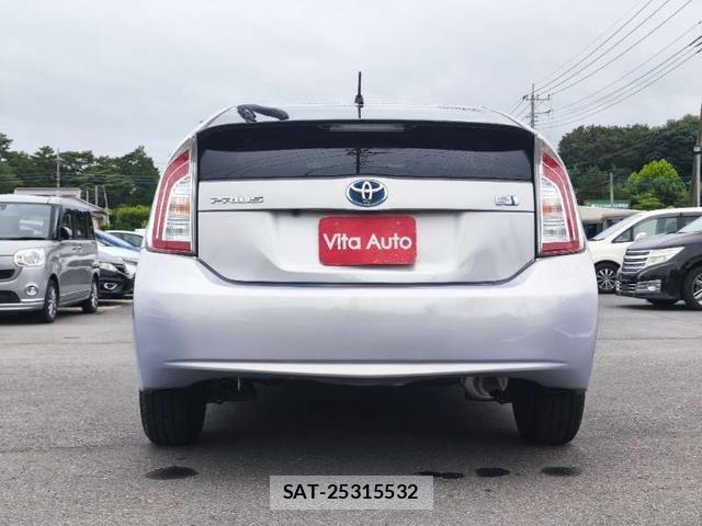 Toyota PRIUS 2012-06 8378725-3