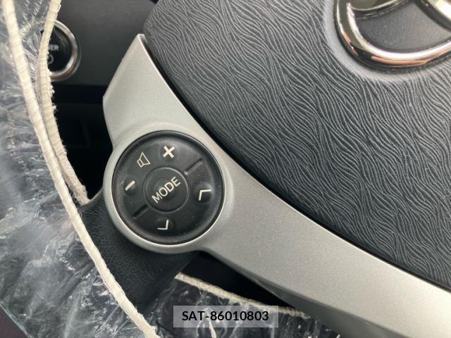 Toyota PRIUS 2010-04 8378903-11