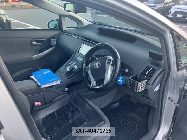 Toyota PRIUS 2011-01 8378999-10