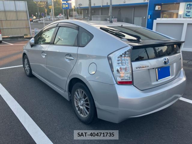 Toyota PRIUS 2011-01 8378999-2