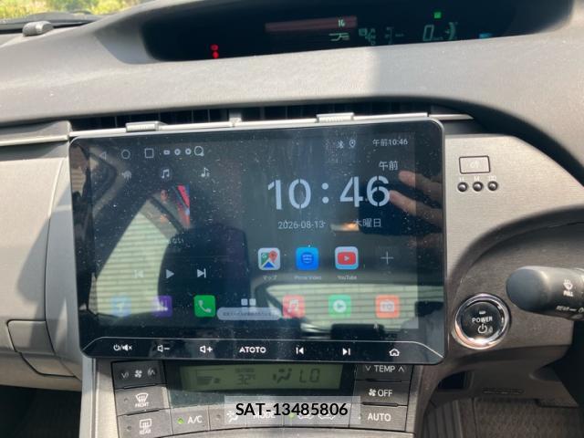 Toyota PRIUS 2010-01 8379023-11