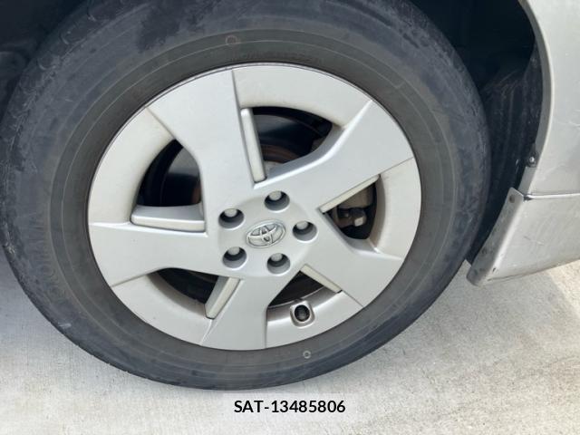 Toyota PRIUS 2010-01 8379023-13