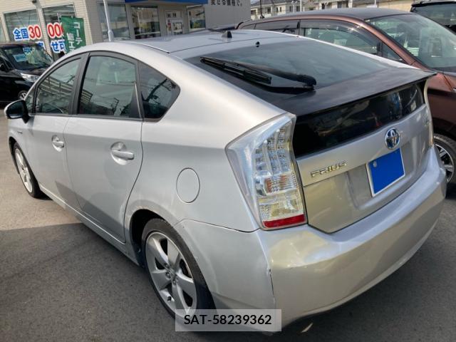 Toyota PRIUS 2009-07 8379061-3