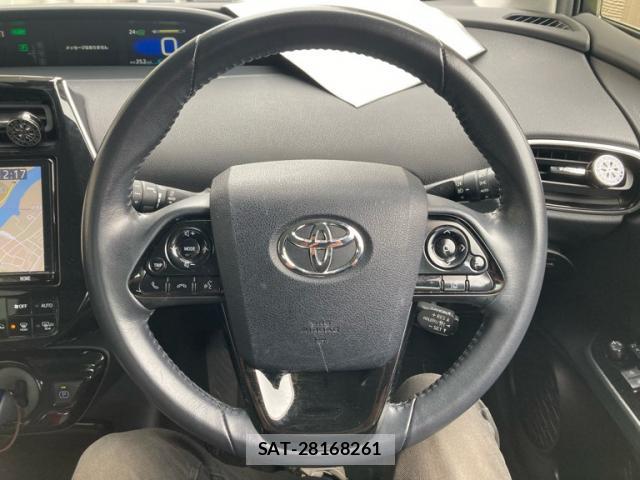 Toyota PRIUS 2019-11 8379088-16