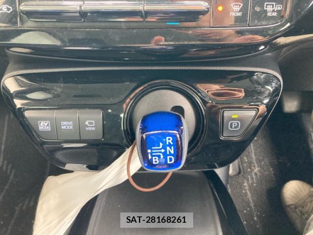 Toyota PRIUS 2019-11 8379088-19