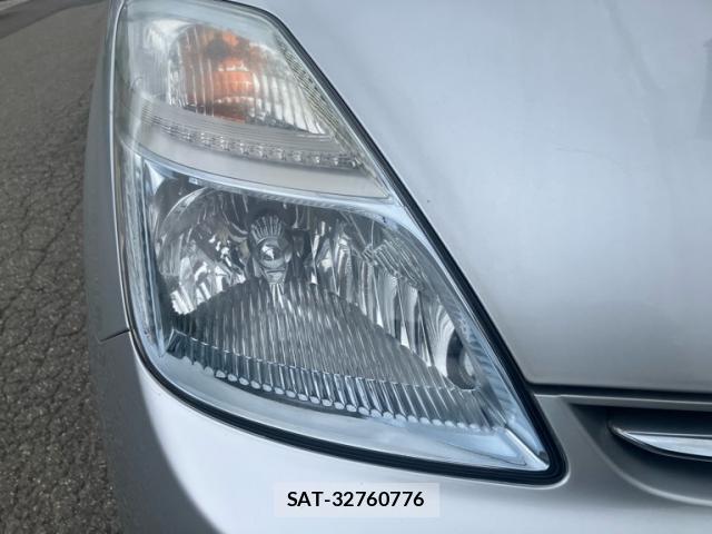 Toyota PRIUS 2008-02 8379089-12