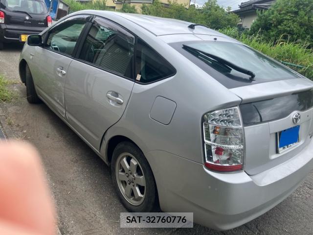 Toyota PRIUS 2008-02 8379089-13