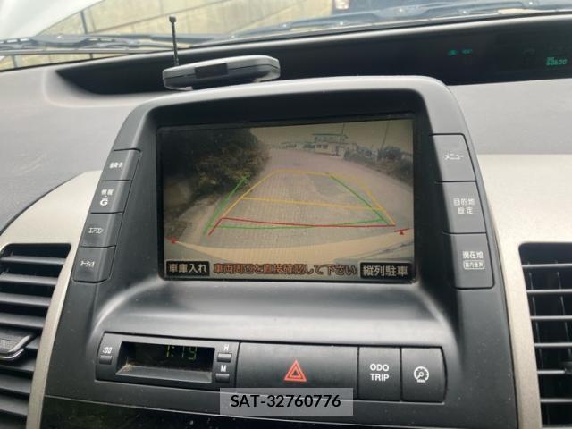 Toyota PRIUS 2008-02 8379089-19