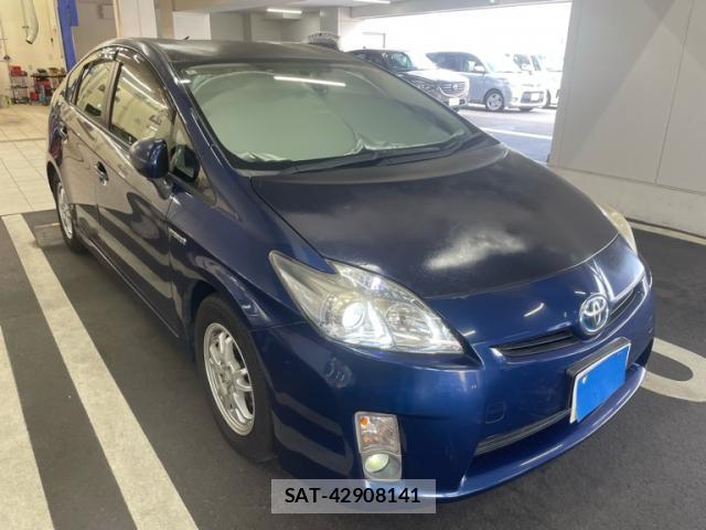 Toyota PRIUS 2010-01 8379127-1