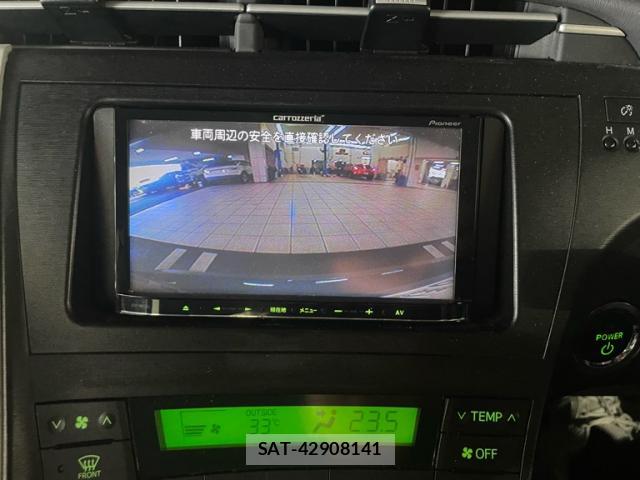 Toyota PRIUS 2010-01 8379127-14