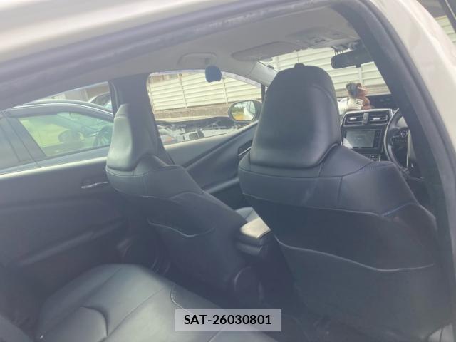 Toyota PRIUS 2019-07 8379130-16