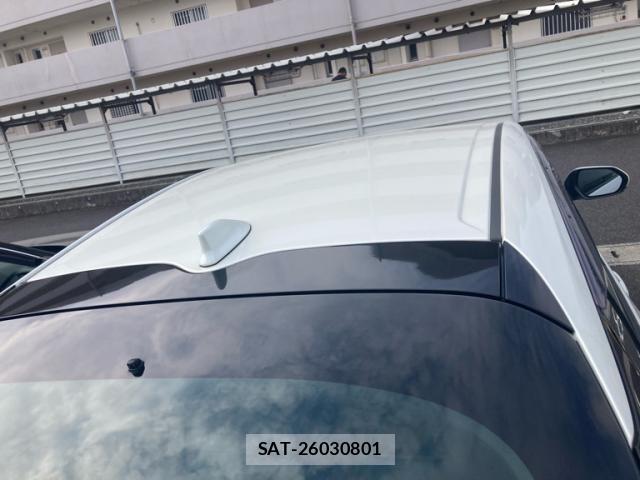 Toyota PRIUS 2019-07 8379130-3