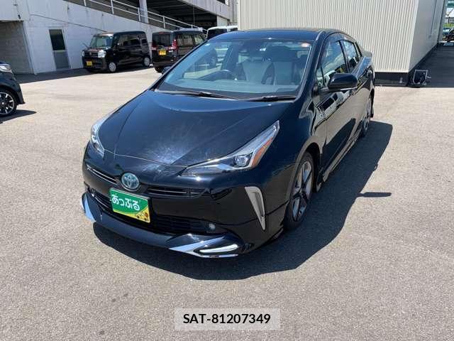 Toyota PRIUS 2019-05 8379141-1