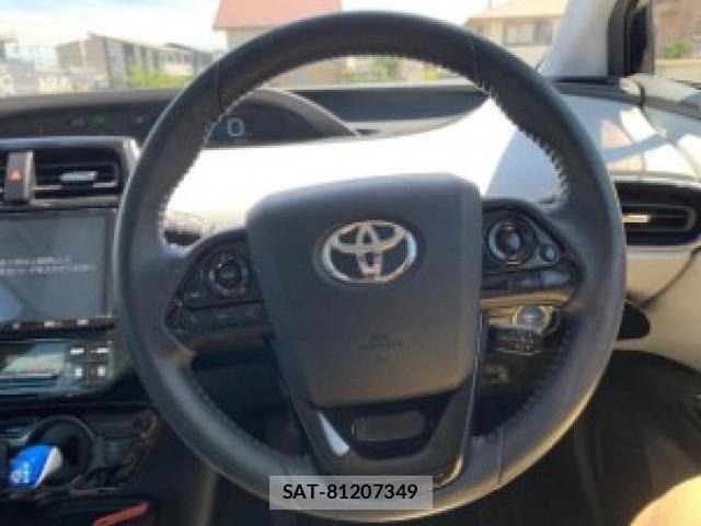 Toyota PRIUS 2019-05 8379141-15