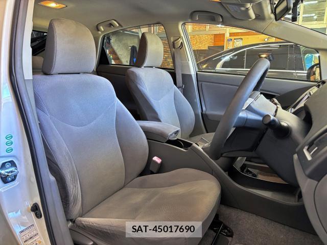 Toyota PRIUS 2009-11 8379310-2