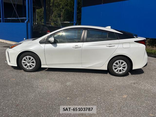Toyota PRIUS 2020-11 8379339-13