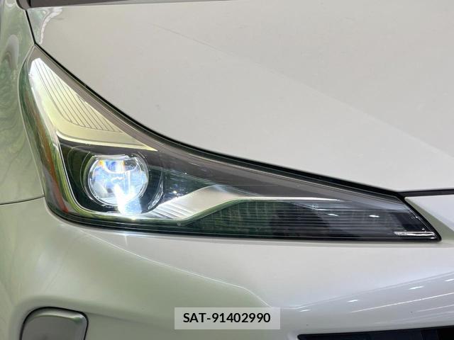 Toyota PRIUS 2019-03 8379398-11
