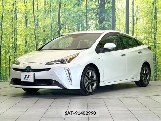 Toyota PRIUS 2019-03 8379398-13